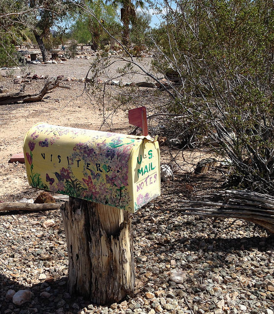 Mailbox for notes